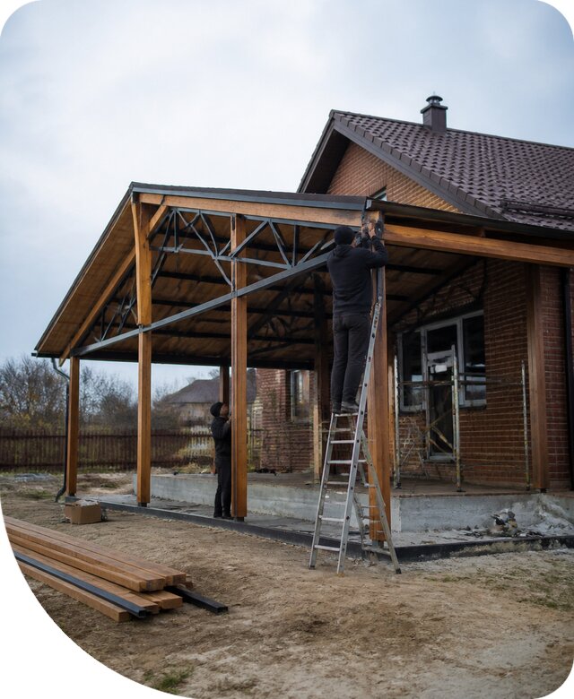 Пристройка навеса к дому и участку в Качканаре под ключ